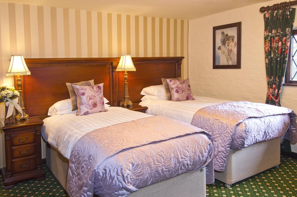 The Roundabout Hotel Pulborough Bilik gambar