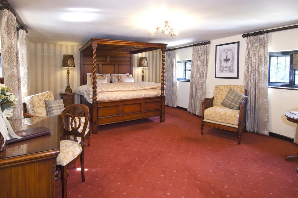 The Roundabout Hotel Pulborough Bilik gambar